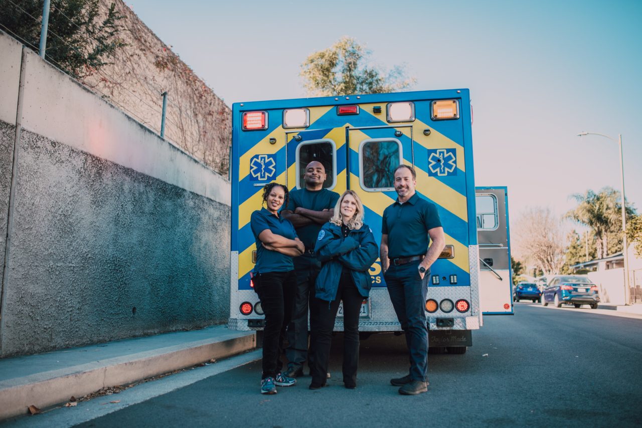 救护车博士ivers with ambulance